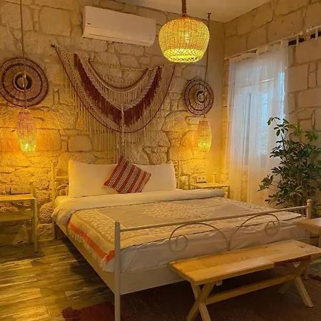 Hera Alacati Ξενοδοχείο *