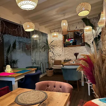 Hera Alacati * Çeşme