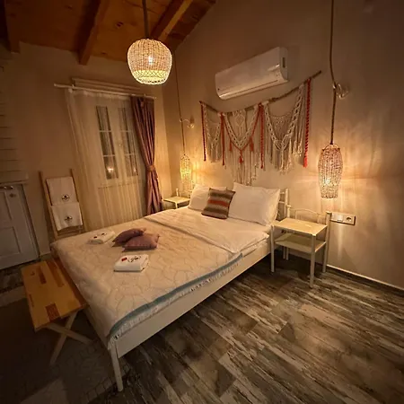 Ξενοδοχείο Hera Alacati *