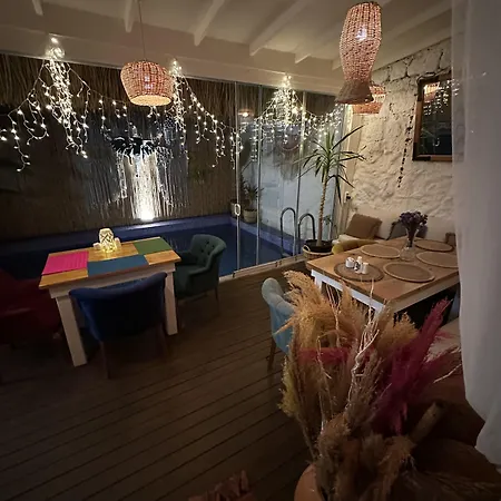 Ξενοδοχείο Hera Alacati *