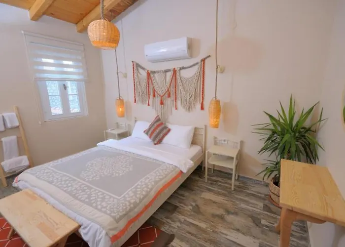 Hera Alacati * Çeşme