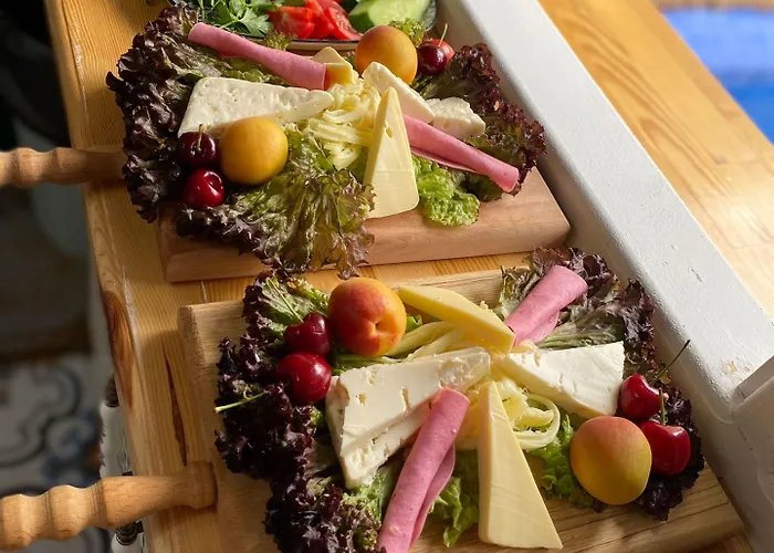 Hera Alacati מלון