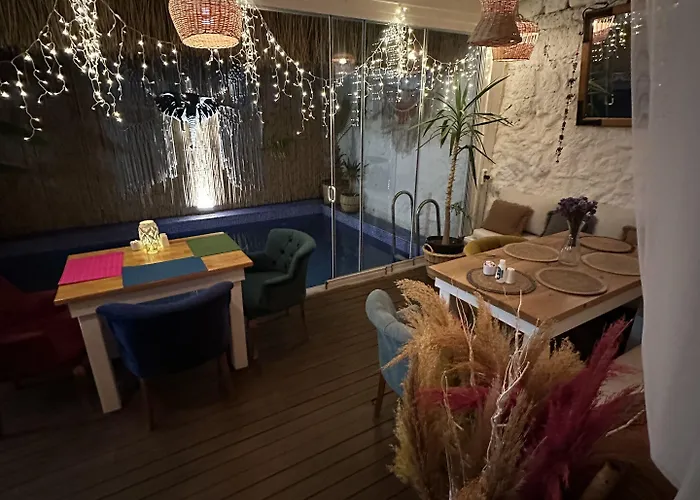 מלון Hera Alacati *